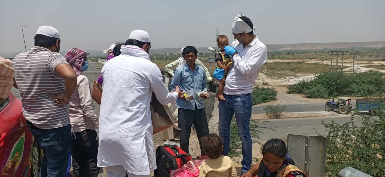 Roadside relief for migrants
